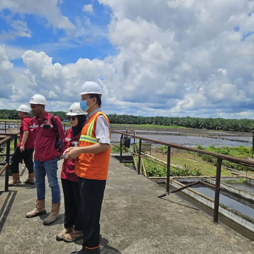 Tim Ahli PT Aqua Jaya Sumber: Mengunjungi Pabrik Kelapa Sawit di salah satu Pabrik yang berada di Kapuas pada tanggal 5 Maret 2024