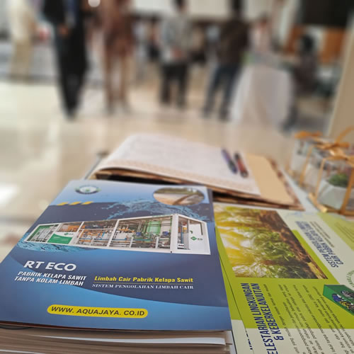 Booth PT Aqua Jaya Sumber pada T-POM Conference & Exhibition yang diadakan pada tanggal 7-8 Maret 2023 di Hotel Grand Sahid Jaya Jakarta